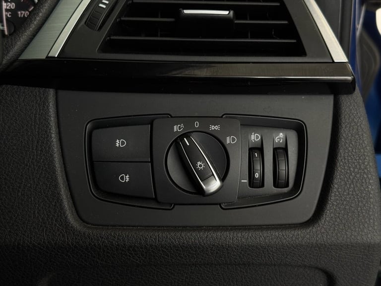 2015 BMW 3 Series 2.0 320i M Sport Touring 5dr Petrol Manual xDrive Euro 6 (s/s) (184 ps) Estate ...