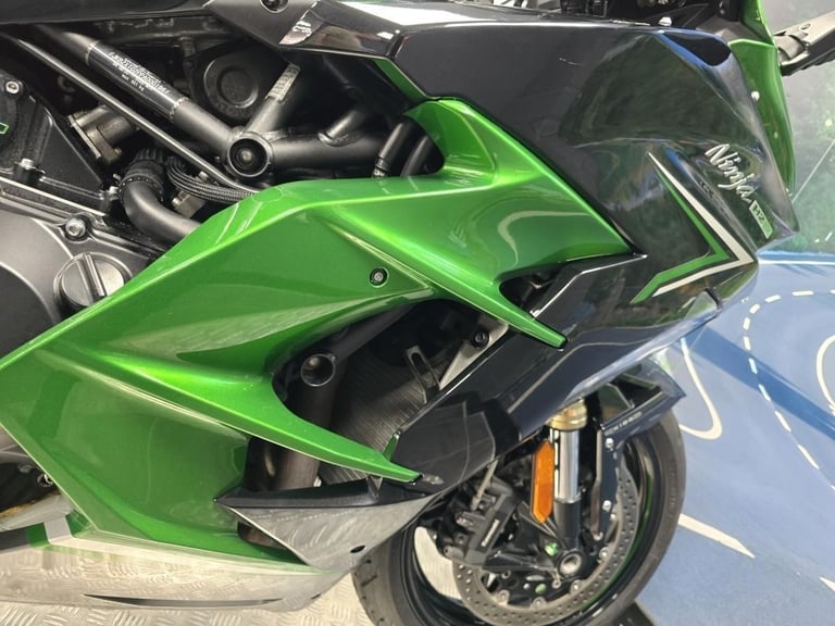 KAWASAKI NINJA H2 SX TOURER