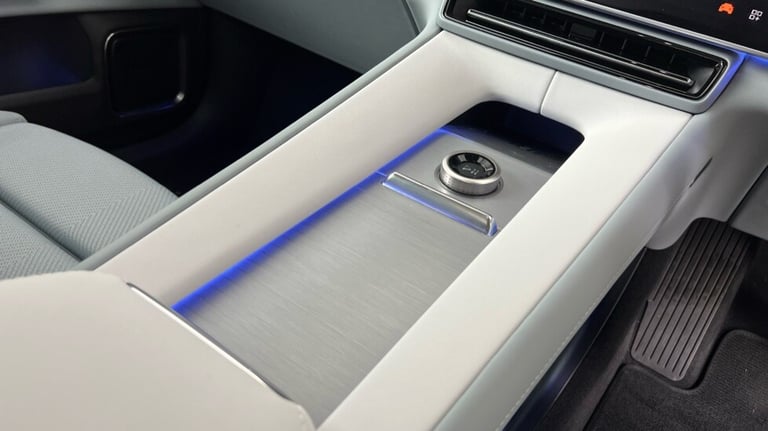 2025 Polestar Polestar 4 Polestar 4 Long range Single motor -Pilot-Plus-Privacy Glass Estate Elec...
