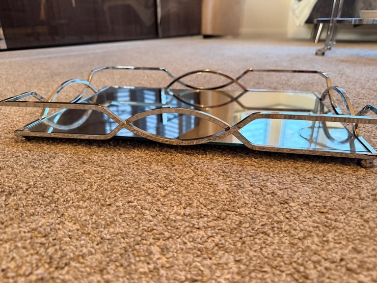 image for Silver mirrored tray