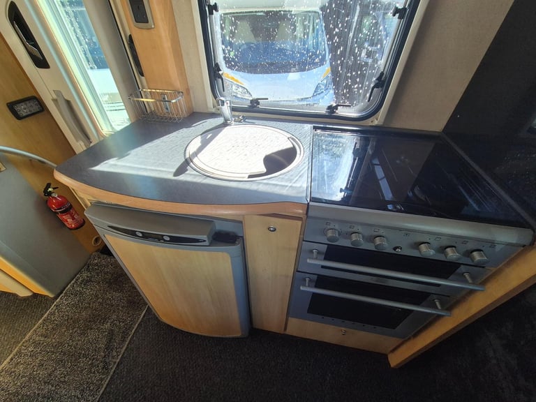 Ace Adventurer 695EL Coachbuilt Motorhome 2008