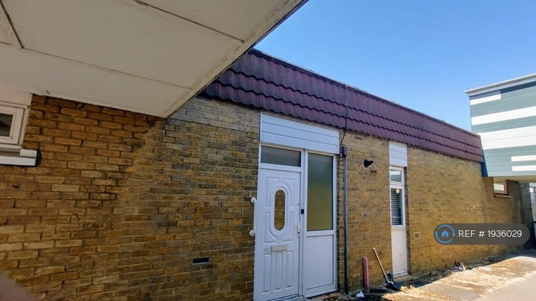 2 bedroom house in Whitley Road, Thornaby, Stockton-On-Tees, TS17 (2 bed) (#1936029)