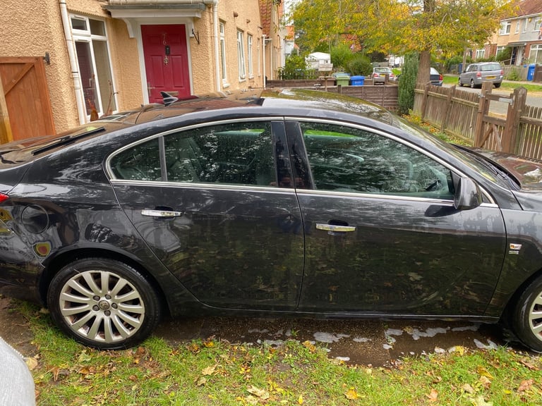 Vauxhall, INSIGNIA, Hatchback, 2011, Manual, 1956 (cc), 5 doors