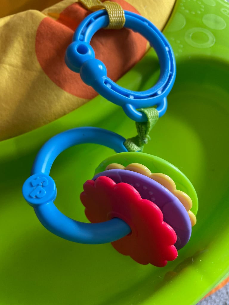 Fisher Price Sit Me Up Giraffe Seat