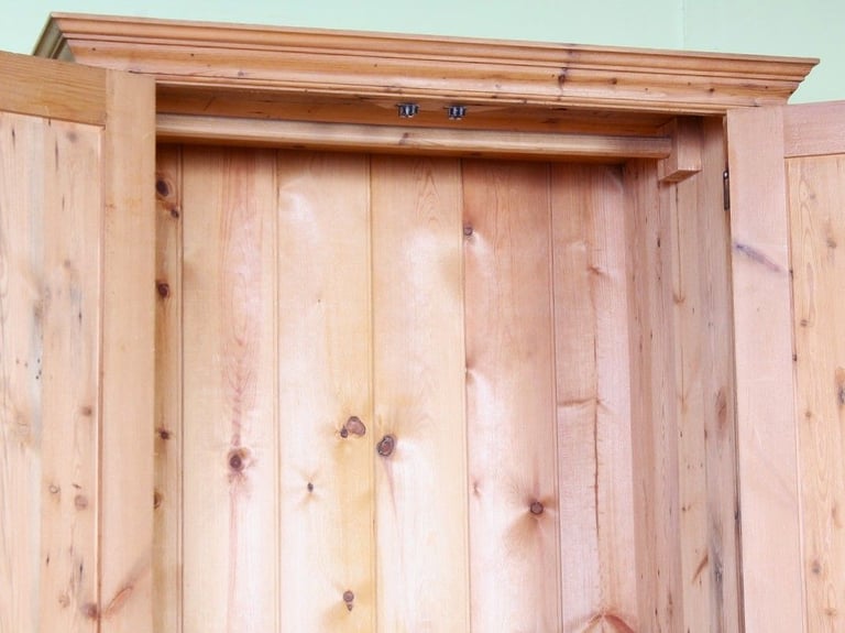 Nationwide Delivery - Old Pine Farmhouse Wardrobe Heavy Solid & Aged Character