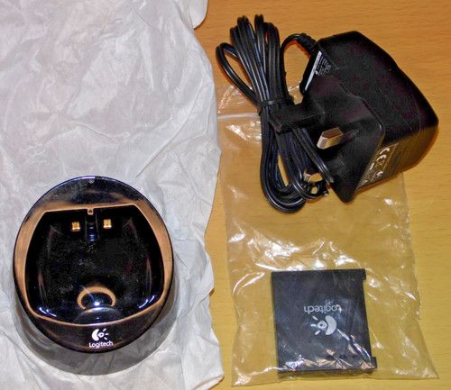 LOGITECH MX AIR GYROSCOPIC BATTERY, UK CHARGER and DOCK BASE BRAND NEW 3.7 600MH