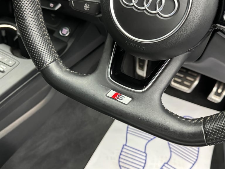 2019 Audi A4 2.0 TDI 35 Black Edition S Tronic Euro 6 (s/s) 4dr SALOON Diesel Automatic