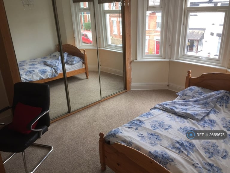 5 bedroom house in Abbott Road, Bournemouth, BH9 (5 bed) (#2665675)