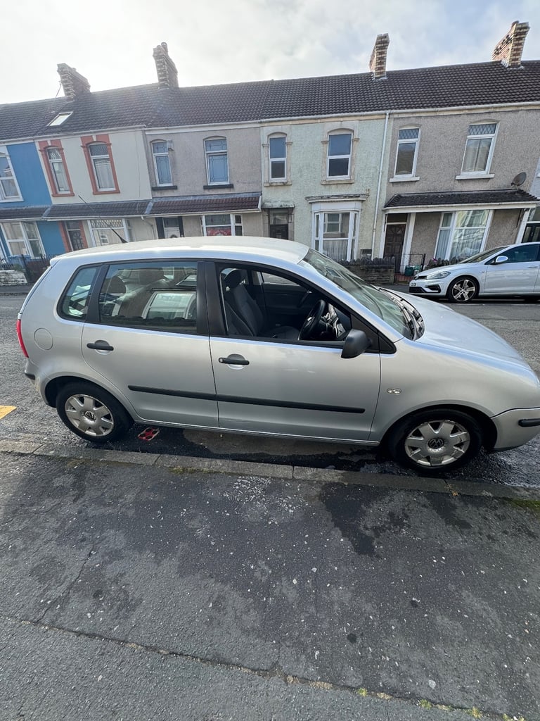 AUTOMATIC Volkswagen, POLO, Hatchback, 2002, Other, 1390 (cc), 5 doors