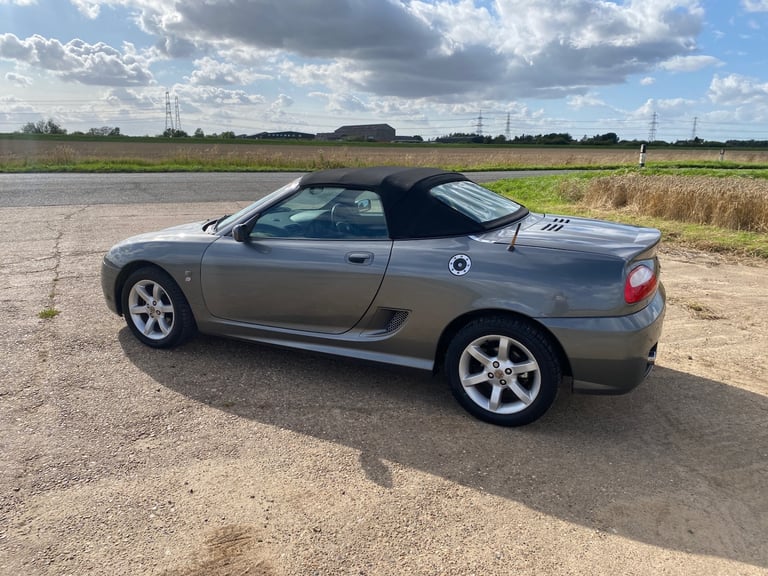 2002 MG MGF 1.8 135 16v 2dr CONVERTIBLE Petrol Manual