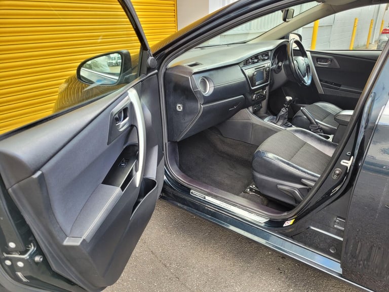 2014 Toyota Auris 1.6 V-Matic Excel Touring Sports Euro 5 5dr ESTATE Petrol Manual