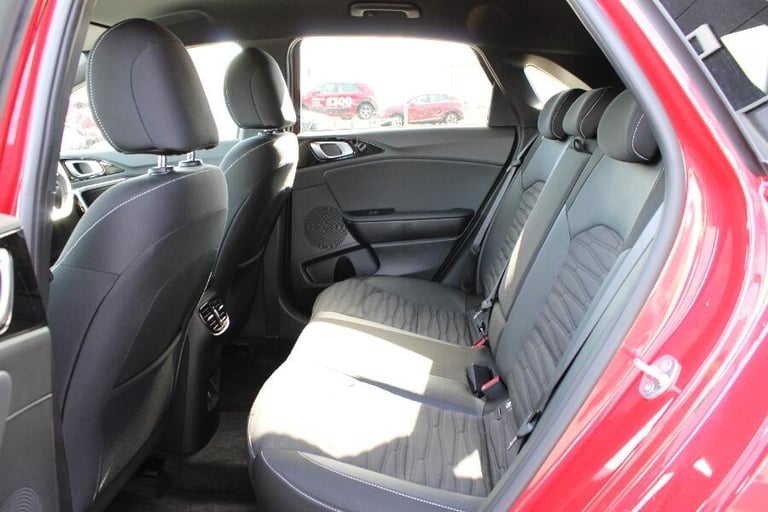 2025 Kia Ceed 1.5 T Gdi Gt Line Hatchback 5dr Petrol Dct Euro 6 (s/s) (138 Bhp) HATCHBACK Petrol ...
