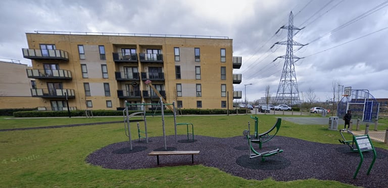 ROOM IN SHARED NEWBUILT FLAT- IG11