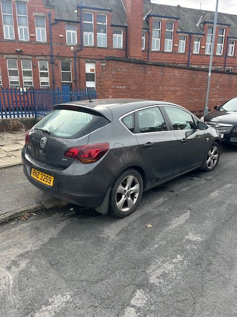Vauxhall, ASTRA, Hatchback, 2011, Manual, 1686 (cc), 5 doors