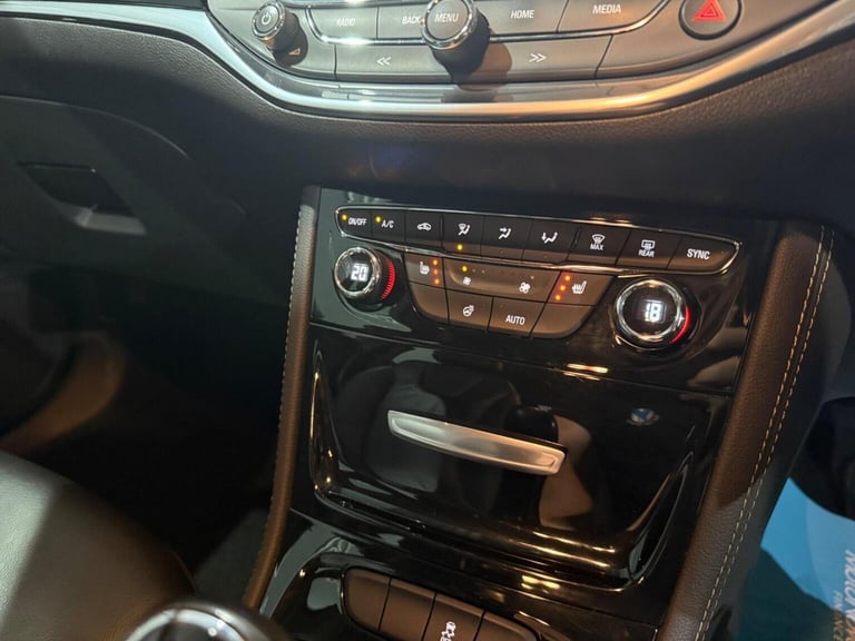 VAUXHALL ASTRA 1.4i Turbo Elite Nav Euro 6 5dr 2017