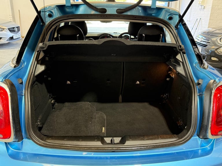  MINI Hatch 1.5 Cooper D Euro 6 (s/s) 5dr Diesel Manual
