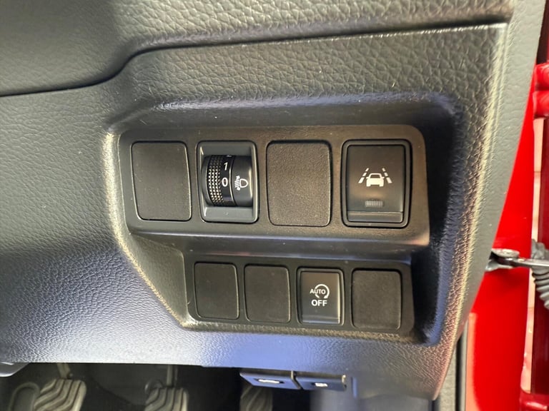 2018 Nissan Qashqai 1.5 dCi N-Connecta Euro 6 (s/s) 5dr HATCHBACK Diesel Manual