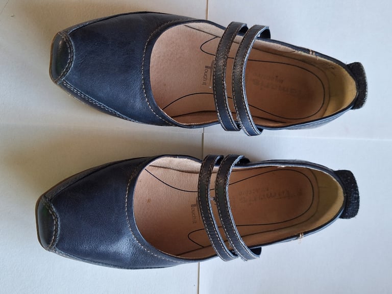 Gumtree shoes for sale store