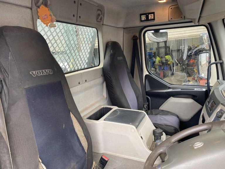 2014 VOLVO FL-250 SKIP LOADER