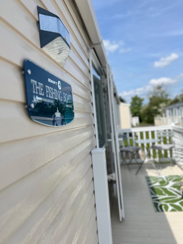 Marton Mere, 3 Bedroom Static Caravan for Sale