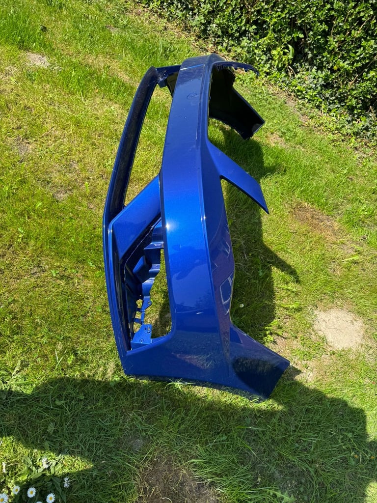 Seat Leon 2012-2017 Front Bumper No FR Matalic Blue