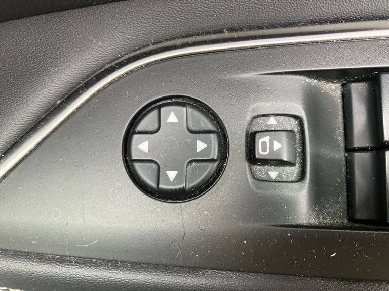 2018 Peugeot 3008 1.5 BlueHDi Allure 5dr EAT8 Estate DIESEL Automatic