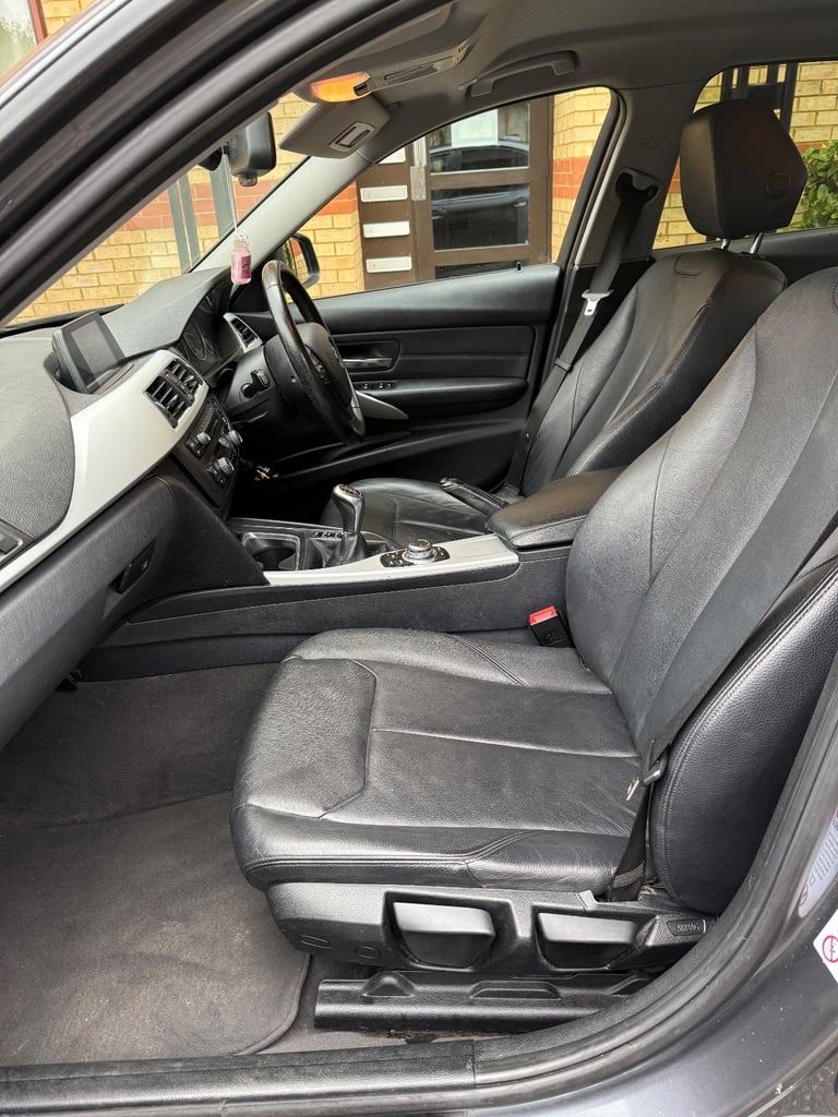 BMW, 3 SERIES, Saloon, 2012, Manual, 1995 (cc), 4 doors