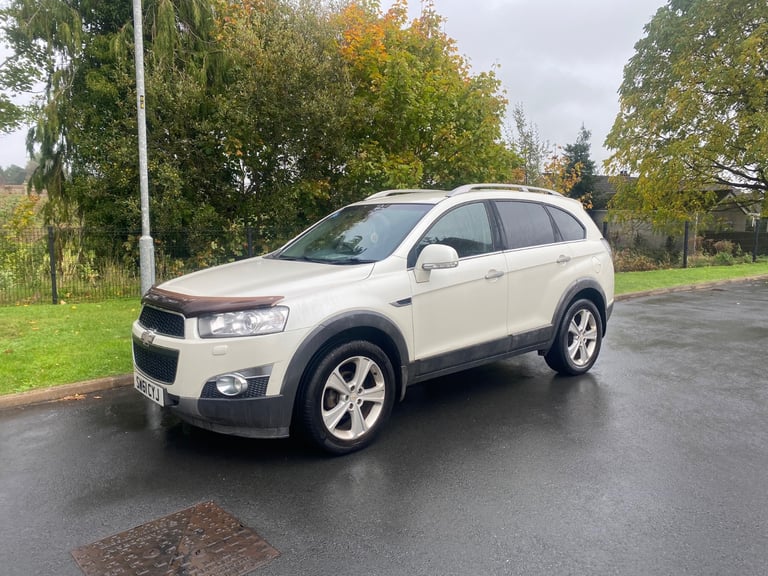 image for 2011 Captiva diesel 7 Seater - MOT Feb
