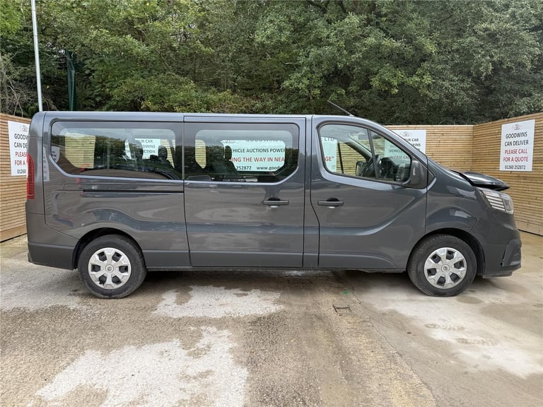 2024 RENAULT TRAFIC ADVANCE LL30 9 SEATER 2.0TD AUTO DAMAGED REPAIRABLE SALVAGE 