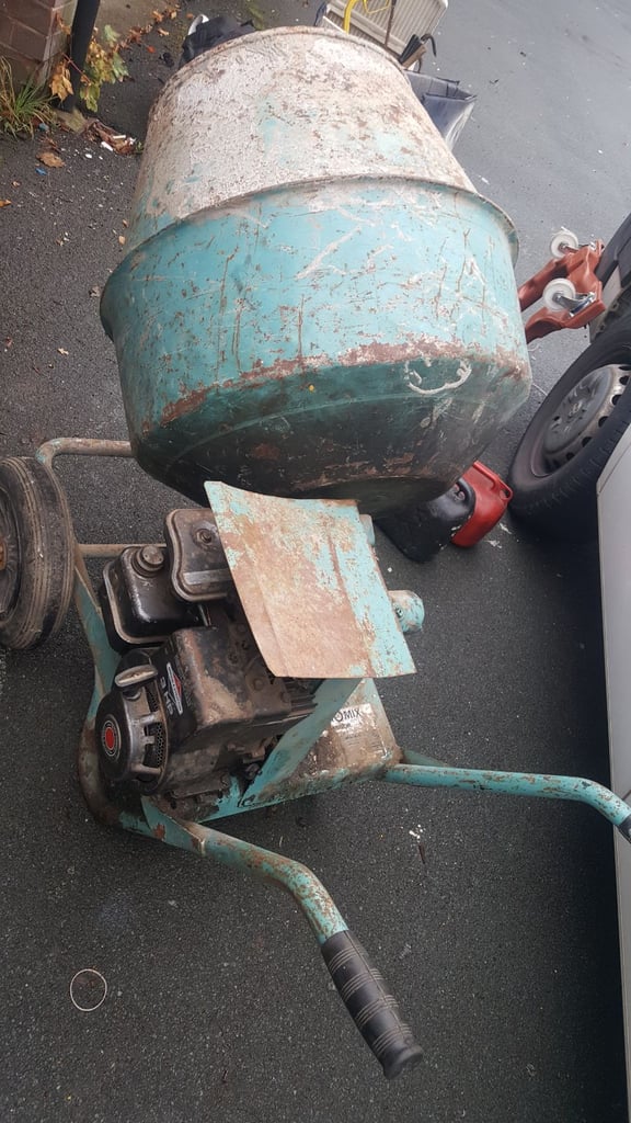 image for Cement mixer briggs &stratton
