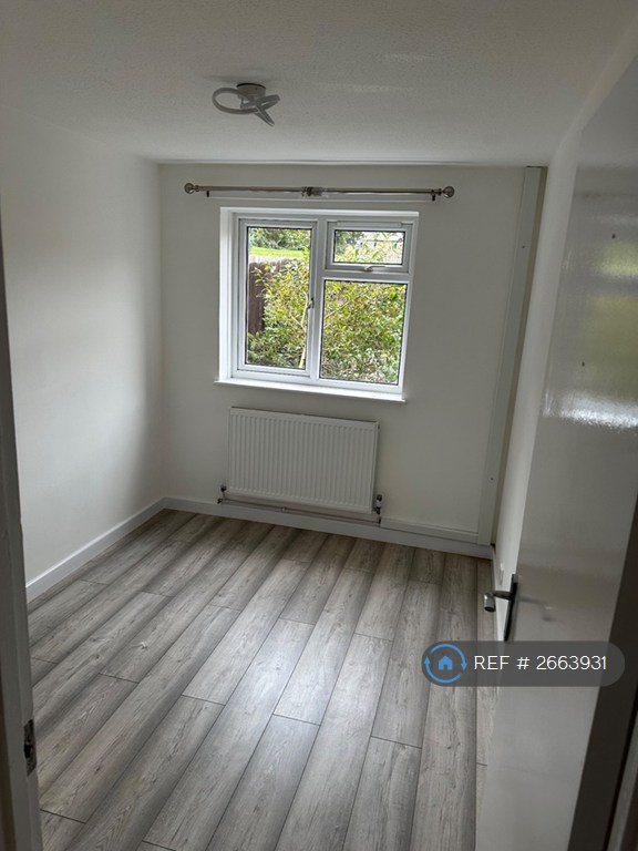 3 bedroom house in Venice Court, Andover, SP10 (3 bed) (#2663931)
