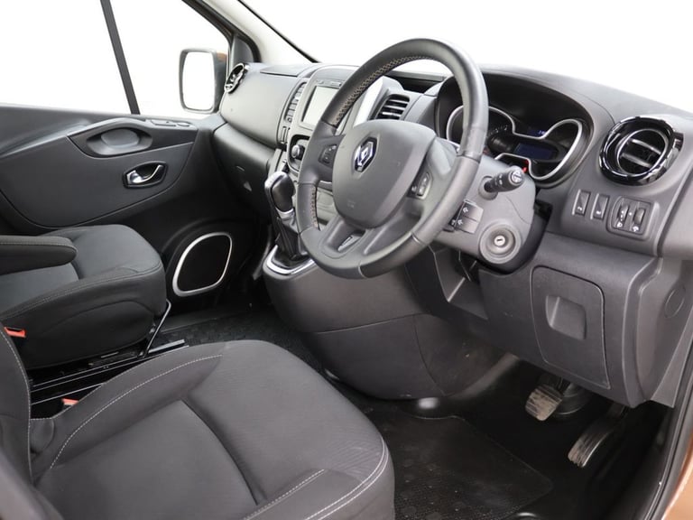 2020 Renault Trafic LL30 ENERGY dCi 170 Sport Nav 9 Seater EDC MPV DIESEL Automatic