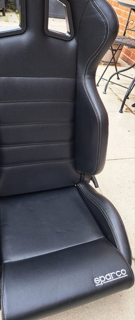 Sparco r100 reclining bucket seat