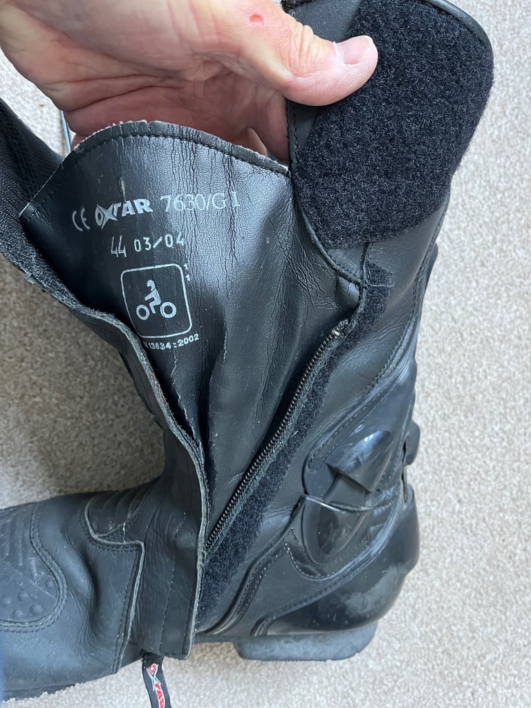 Men’s motorcycle boots