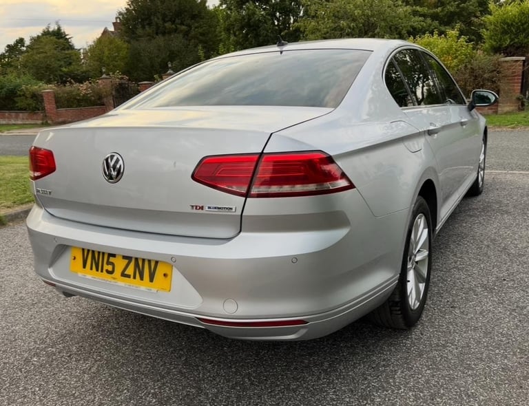 2015 VOLKSWAGEN PASSAT 2.0 TDi SE BUSINESS BLUEMOTION LONG MOT JUST SERVICED!