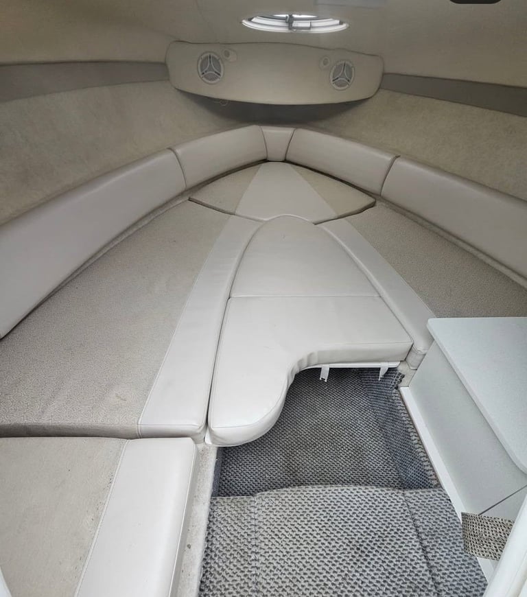Maxum 2400sc3 cuddy cabin sports boat speedboat 