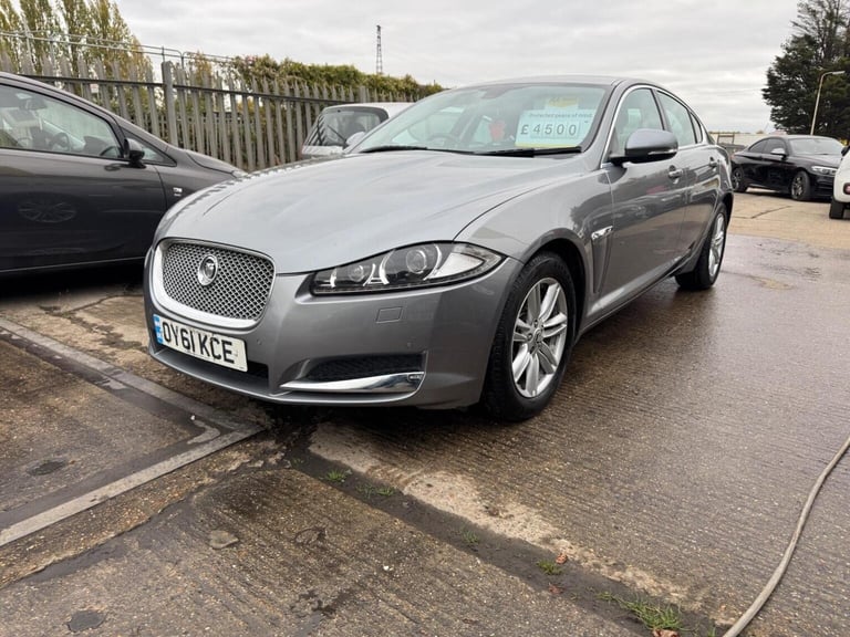 JAGUAR XF 2.2d Luxury Auto Euro 5 (s/s) 4dr 2011