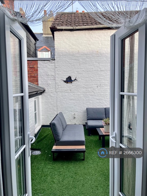 1 bedroom in St Thomas' Street, Weymouth, DT4 (#2666300)