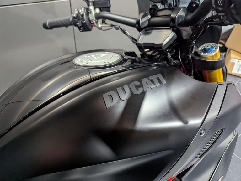 2019 Ducati Diavel 1260 1262 S Euro 4