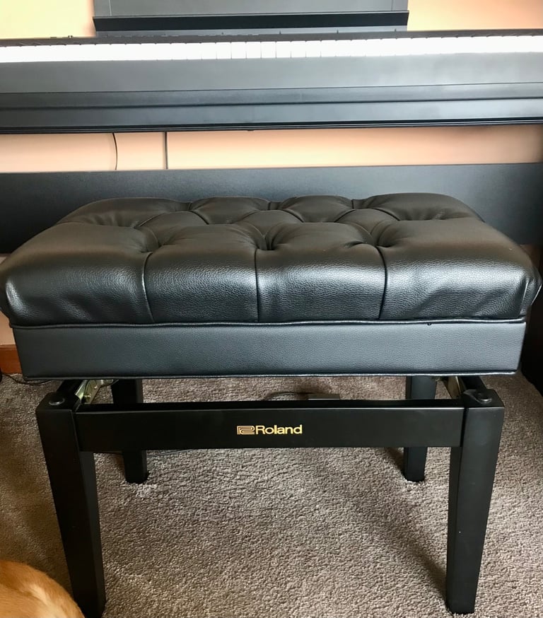 YAMAHA piano P-125a