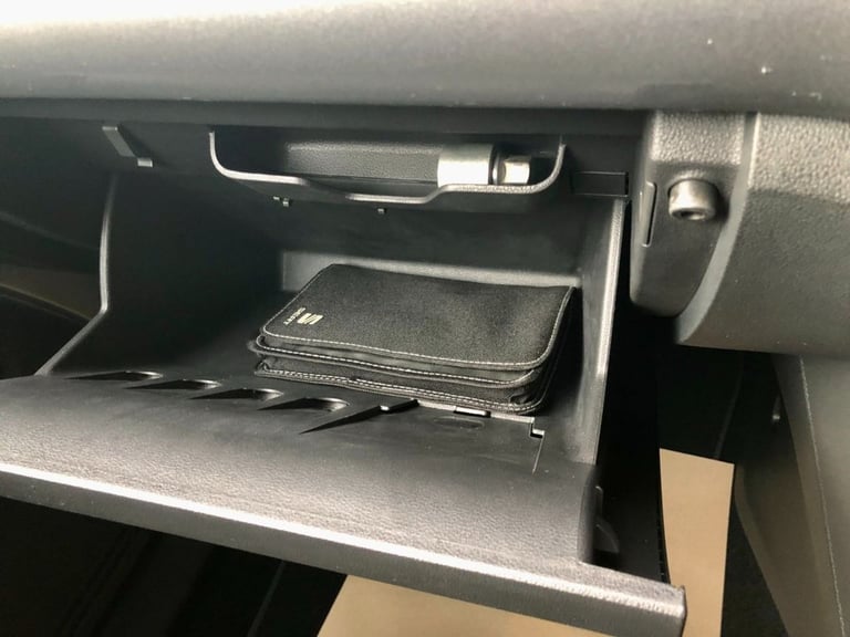 2015 SEAT Mii 1.0 12v I TECH Hatchback 3dr Petrol Manual Euro 5 (60 ps)-ONLY 7,400 MILES- Hatchba...