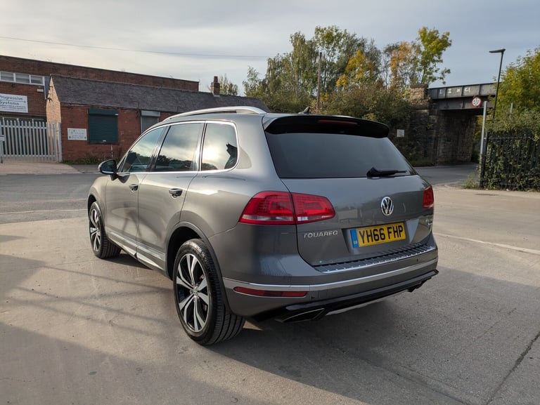 2016 Volkswagen Touareg 3.0 V6 TDI BlueMotion Tech 262 R-Line 5dr Tip Auto ESTATE Diesel Automatic