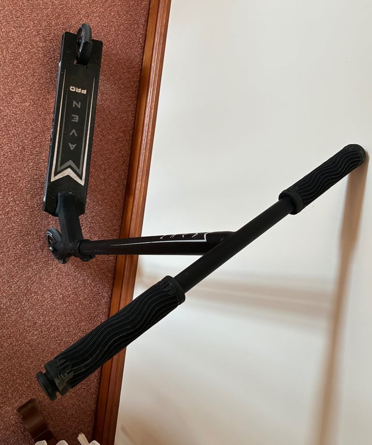 AVEN PRO SCOOTER