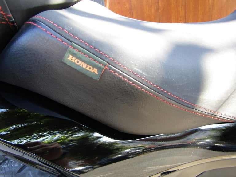 HONDA NT 1100 D-N N DCT , FULL HONDA HISTORY ,FULL VOYAGER PACK , 