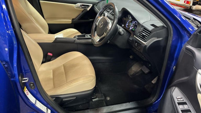 2013 Lexus CT 1.8 200h Luxury CVT Euro 5 (s/s) 5dr HATCHBACK Petrol/Electric Hybrid Automatic