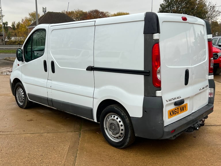 2010 Vauxhall Vivaro 2.0 2700 CDTi Panel Van 4dr Diesel Manual FWD L1 (215 g/km, 113 bhp) Panel V...