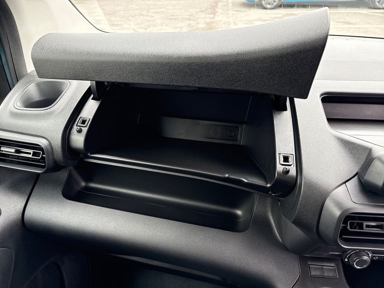 2025 Peugeot Partner 1.5 BlueHDi 100 Professional Van Van Diesel Manual