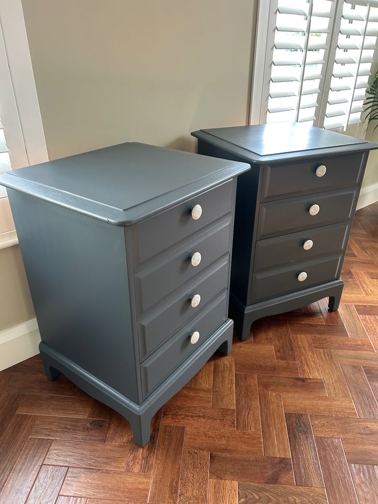 Stag Minstrel Bedside Lockers