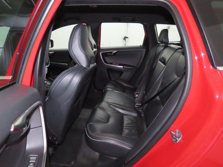 2016 Volvo XC60 2.4 D4 R-Design Lux Nav Auto AWD Euro 6 (s/s) 5dr ESTATE Diesel Automatic