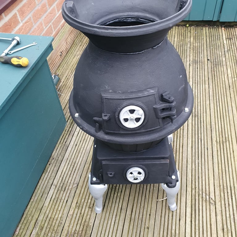 Pot belly cast iron stove 
